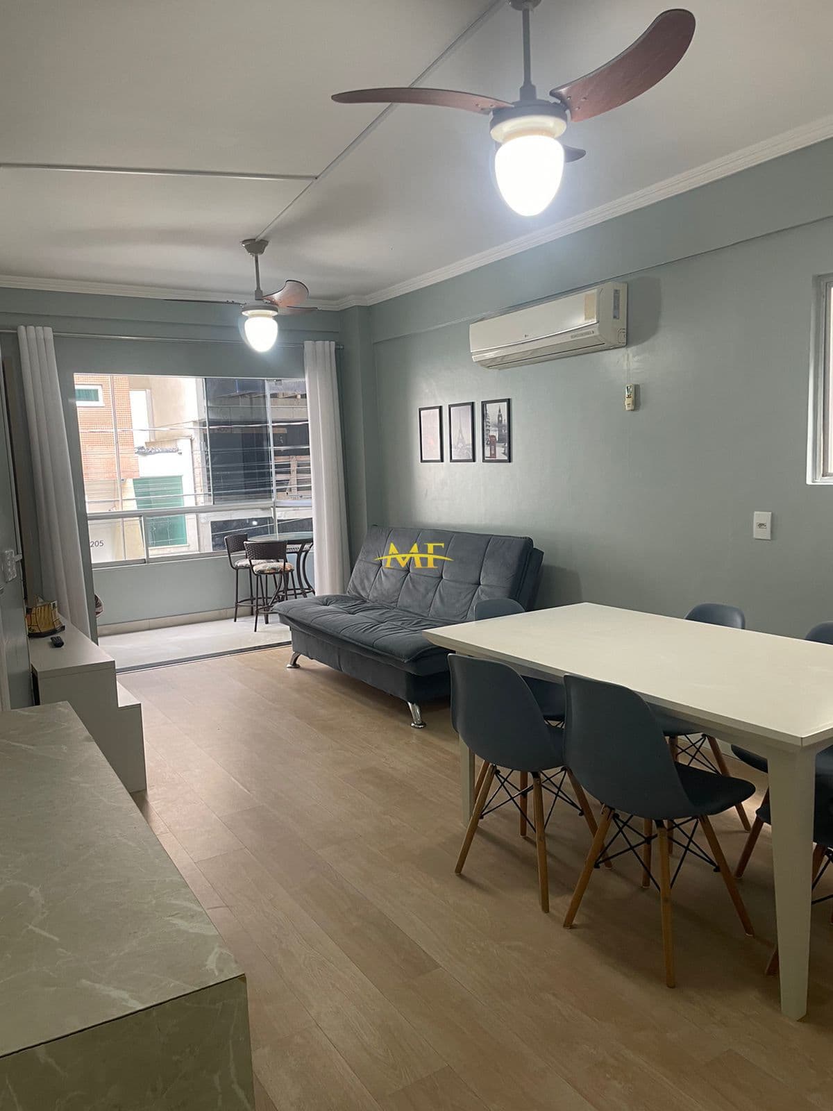 Apartamento em Itapema - Meia Praia