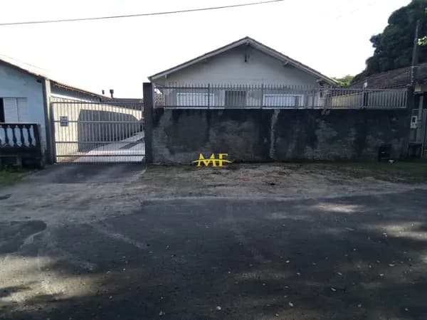 Casa em Capivari de Baixo - Centro