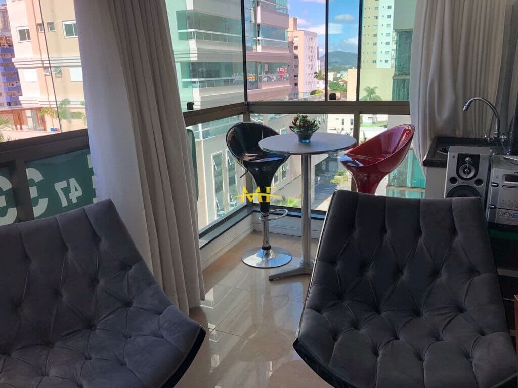 Apartamento em Itapema - Meia Praia