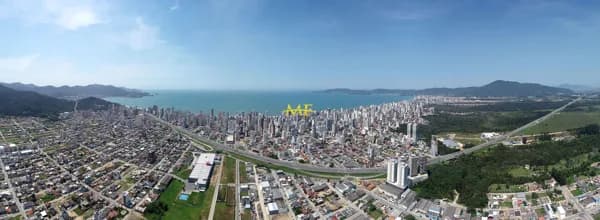 Apartamento em Itapema - Meia Praia