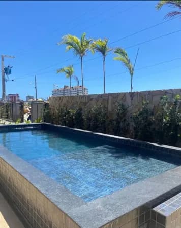 A menos de 400 metros da praia do Poço, com área de lazer completa!!