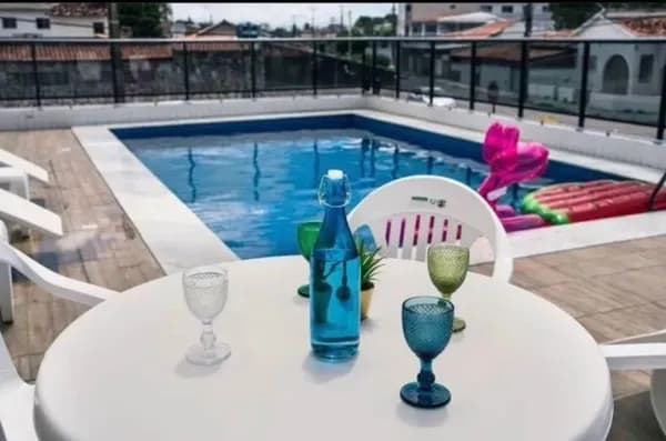 Com varanda e lazer completa em excelente localização no Jaguaribe!!