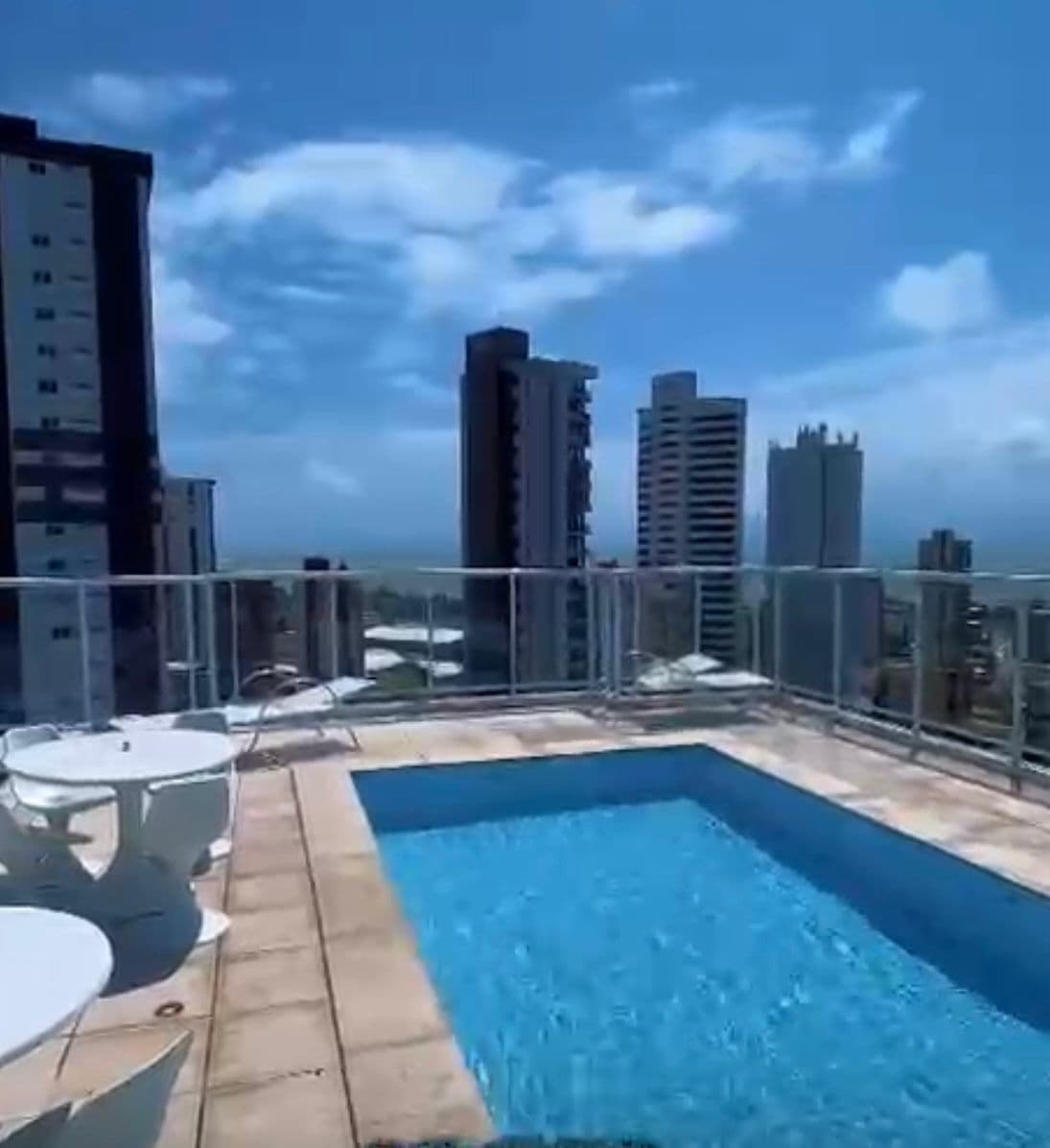 Andar alto com vista para o mar!! Sua oportunidade de morar em Tambaú!