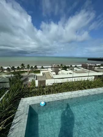 Flat em Intermares a poucos metros do mar!!!