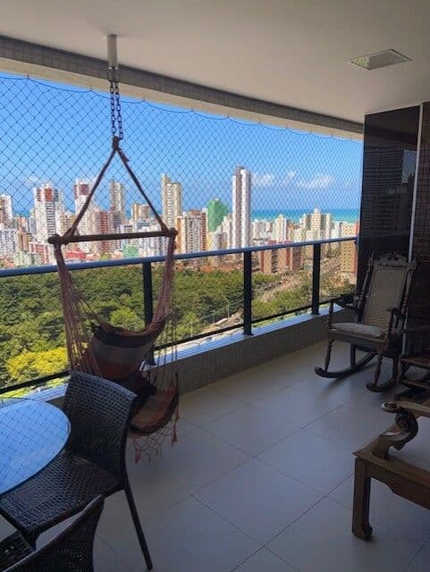 A poucos metros da Epitácio, com tudo para o seu conforto e lazer!