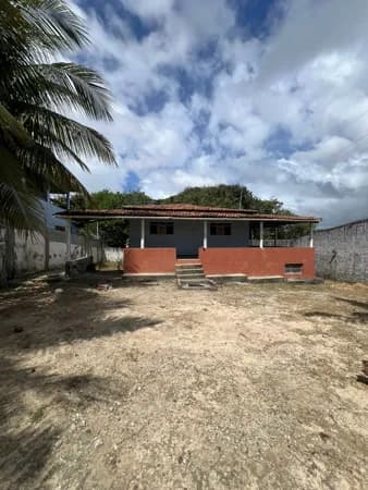 Linda casa pronta na melhor localização de Carapibus!!