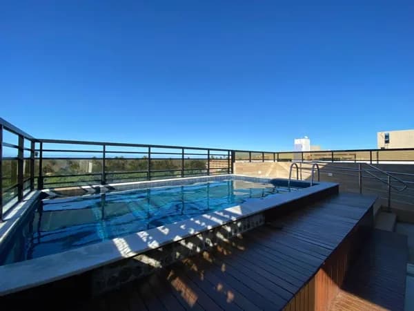 Flat no Cabo Branco: conforto, sofisticação e localização privilegiada!!