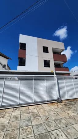 Apartamento já mobiliado em excelente localização no Bessa!!