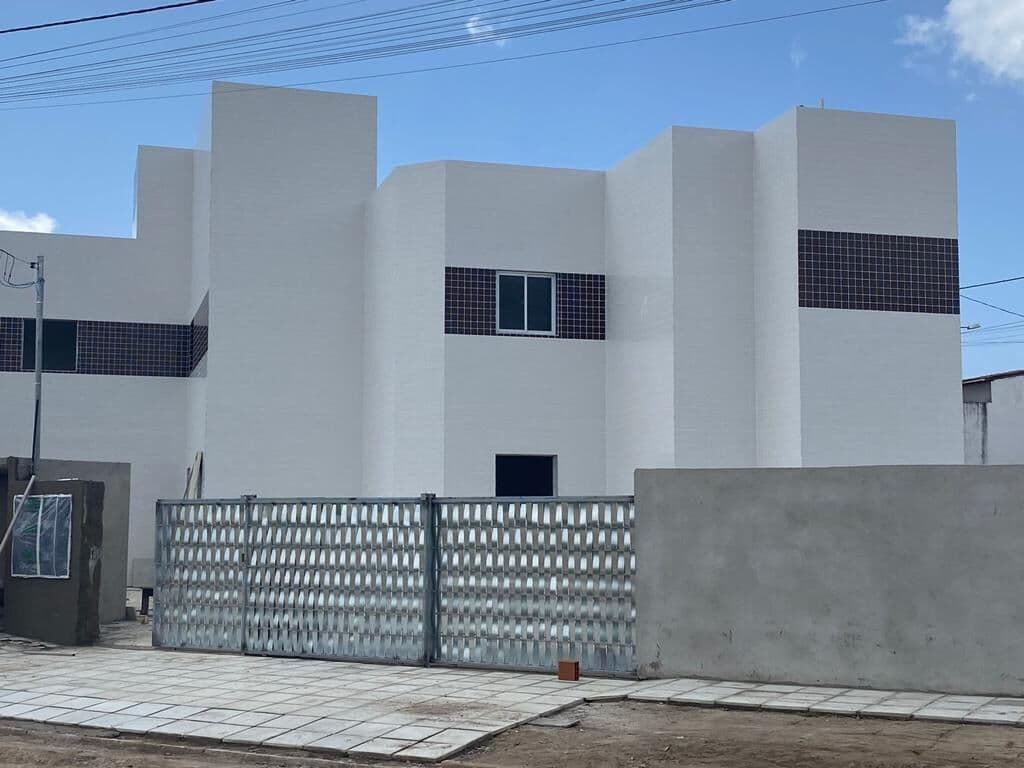 No Bairro das Indústrias com ótimo acabamento!