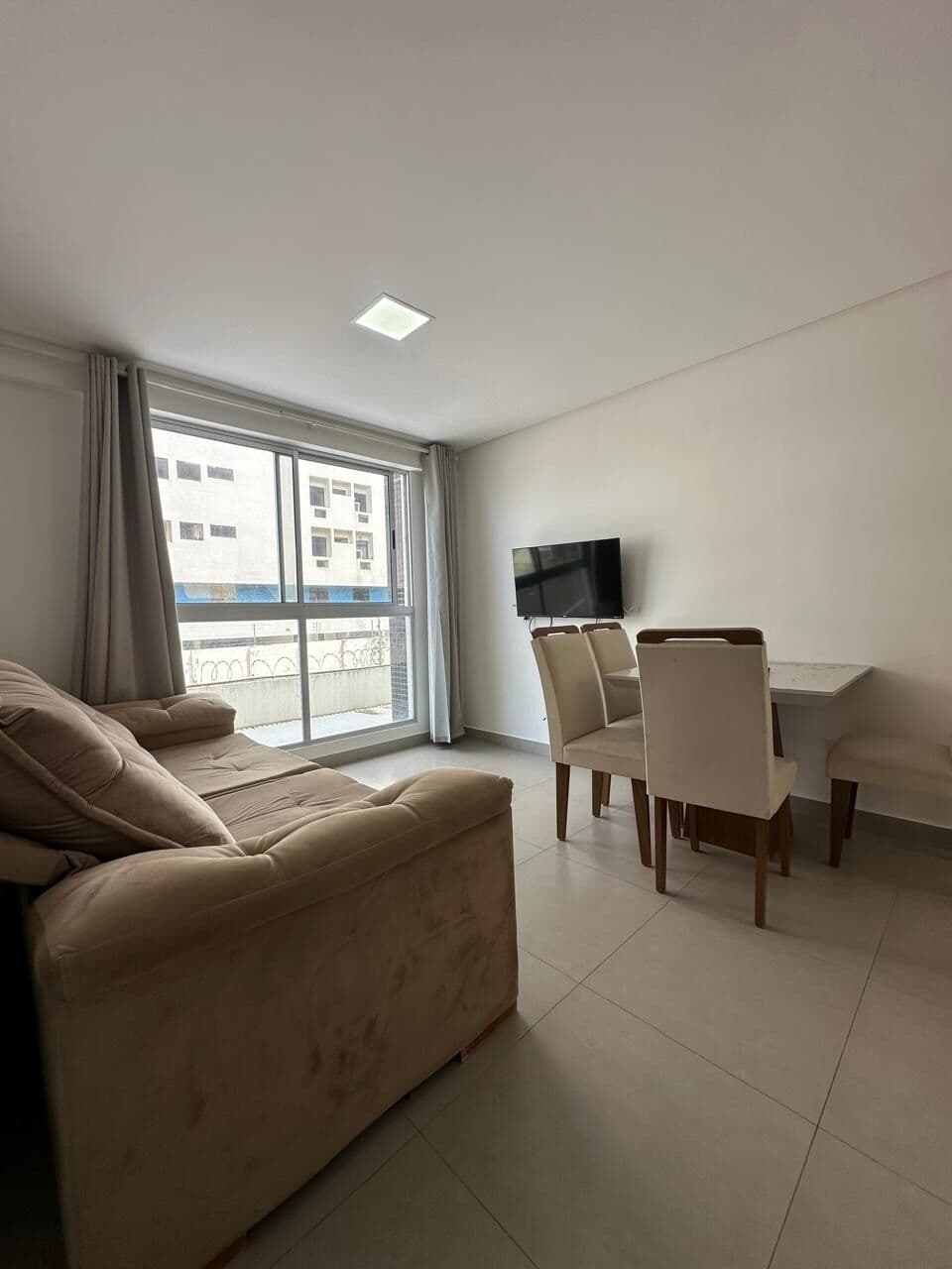 Apartamento mobiliado à beira mar do Jardim Oceania!!!