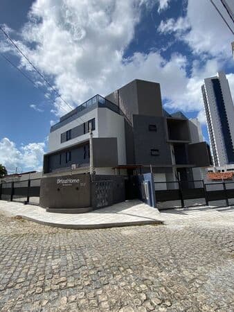 Ótimo apartamento no Brisamar!