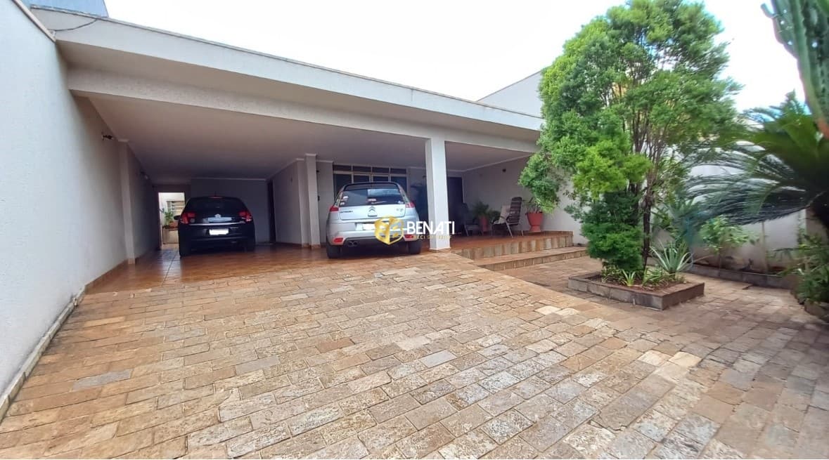 Casa em Ribeirão Preto - Jardim Mosteiro