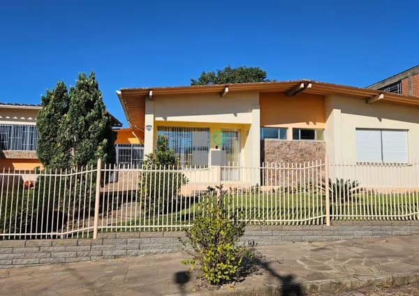 Casa semimobiliada
