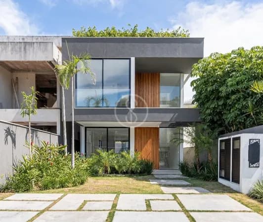 Casa Triplex novíssima com 4 suítes à venda no condomínio Rio Mar X - Barra da Tijuca, RJ