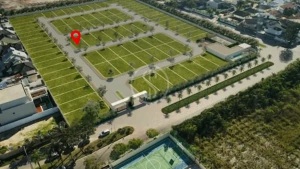 Terreno de 239 m² à venda e pronto para construir no condomínio Tangarás Seleto, no Recreio dos Bandeirantes - RJ
