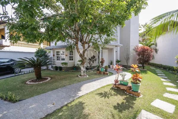 Triplex de 438m² com 4 suítes à venda no condomínio Santa Lúcia, Barra da Tijuca - Rio de Janeiro/RJ