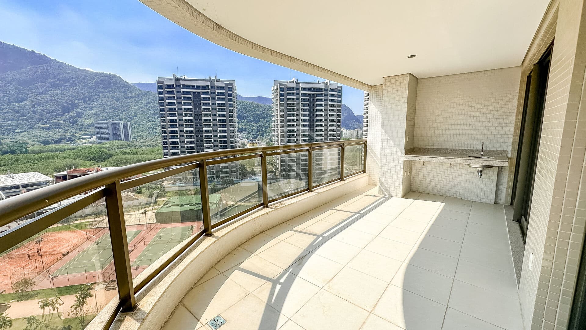Apartamento de 3 quartos (1 suíte) com varanda gourmet à venda no Elos, Ilha Pura - Barra Olímpica, RJ