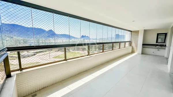 Apartamento de 3 quartos (1 suíte) com varanda gourmet à venda no Saint Michel, Ilha Pura - Barra Olímpica, RJ