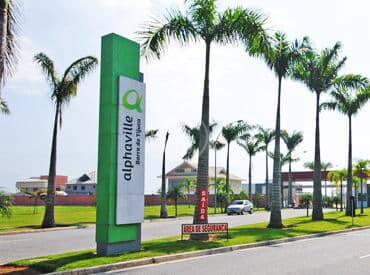 Terreno de 600 m² à venda no condomínio Alphaville, Barra da Tijuca - RJ