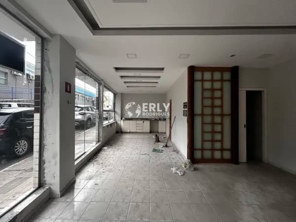 Sala comercial no Centro com 70 metros