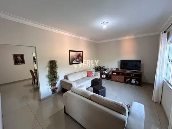 Apartamento com 3 quartos no Giovanini
