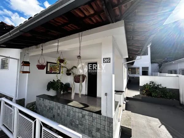 Casa no Centro de Coronel Fabriciano