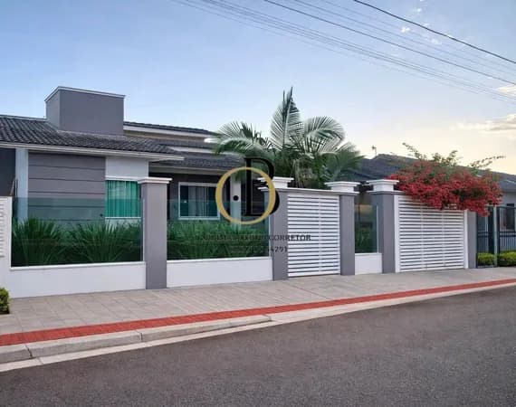 Casa em Xaxim - Flor