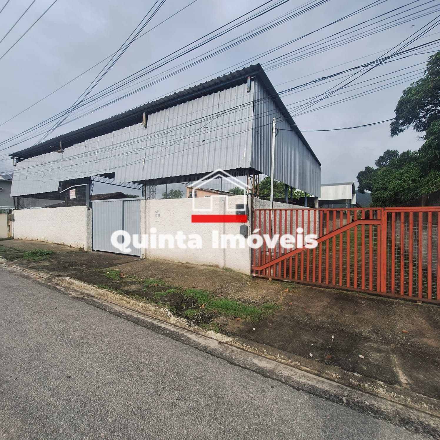 Galpão/Depósito/Armazém em Tanguá - Centro
