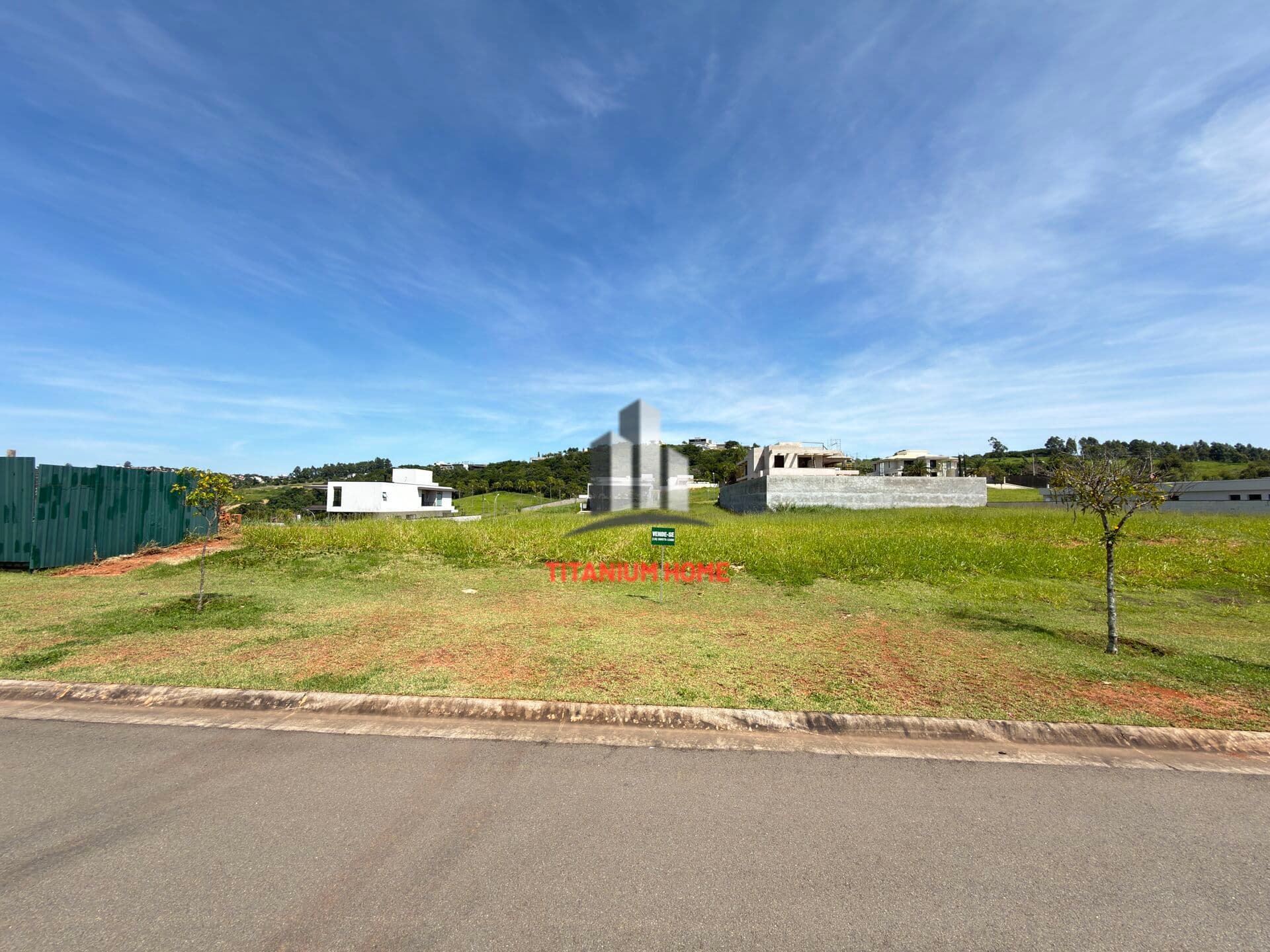 Terreno de 1.200 mts no Entreverdes - Alto Padrao