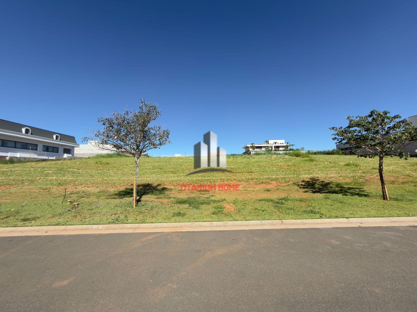 Terreno de 1.200 mts no Entreverdes - Alto Padrao