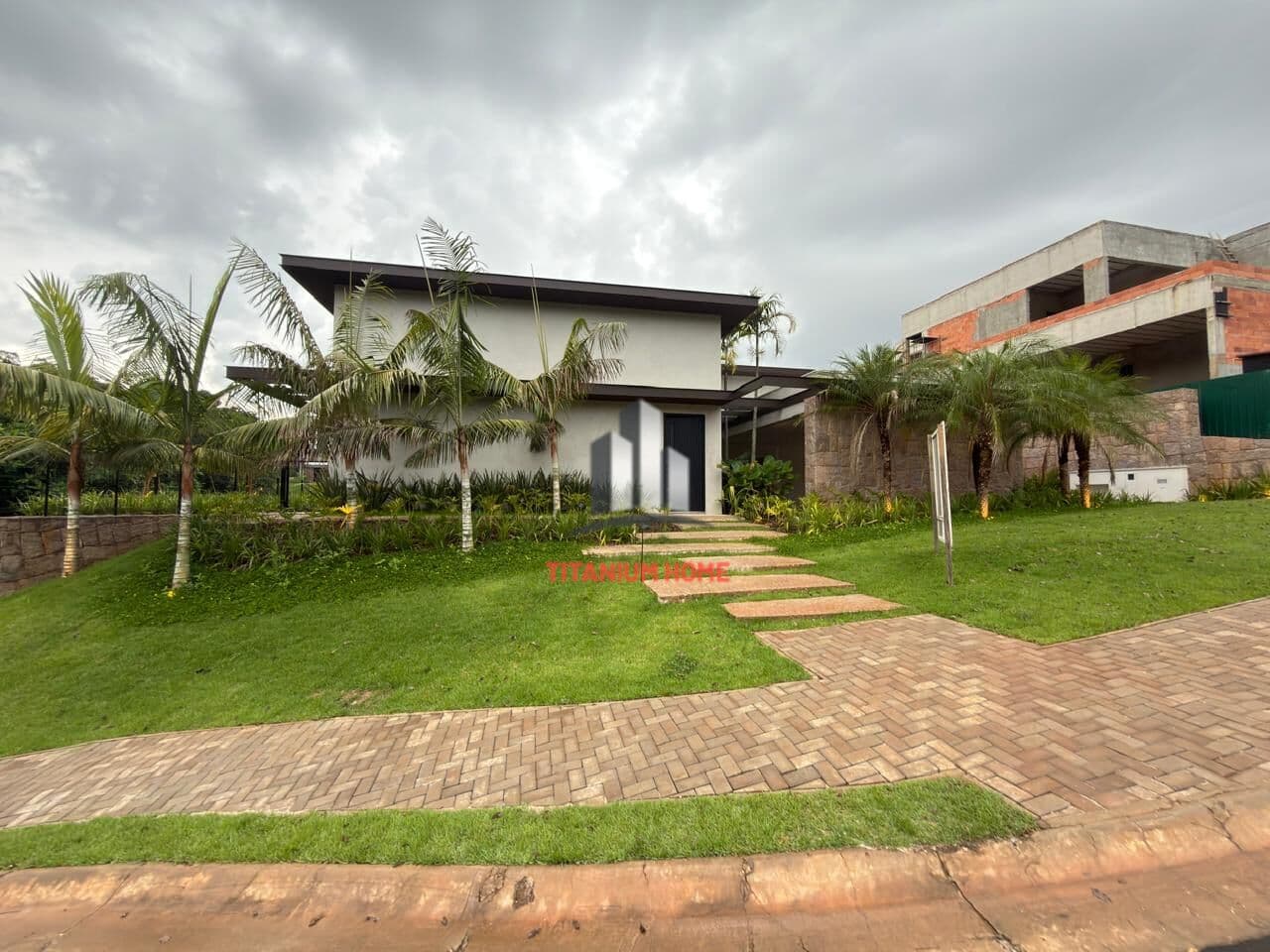 Casa ao lado da mata no Entreverdes 4 suites incrivel