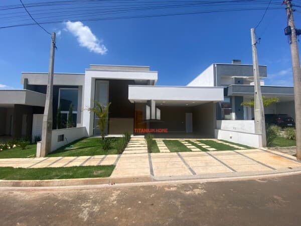 Casa linda de 3 dorm sendo 1 suite e escritorio no Condominio Olivio Franceschini