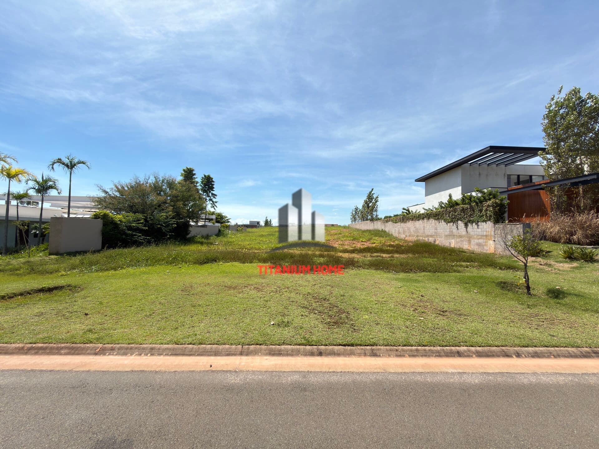 Terreno de 1.200 mts no Entreverdes - Alto Padrao