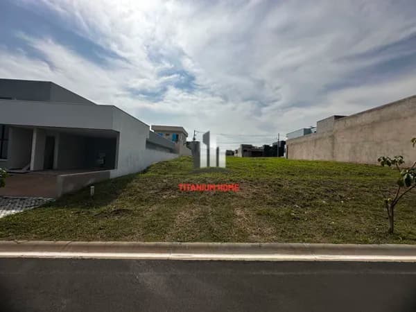 Terreno de 250 mts Condomínio Monterrey