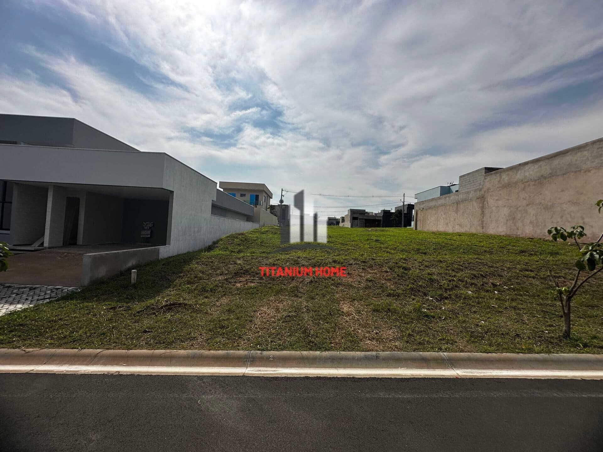 Terreno de 250 mts Condomínio Monterrey