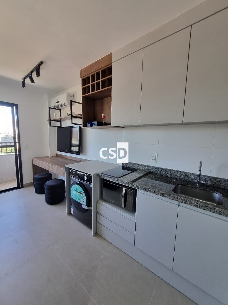 Mobiliado e com vista!