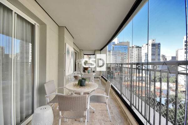 Apartamento em São Paulo - Jardins