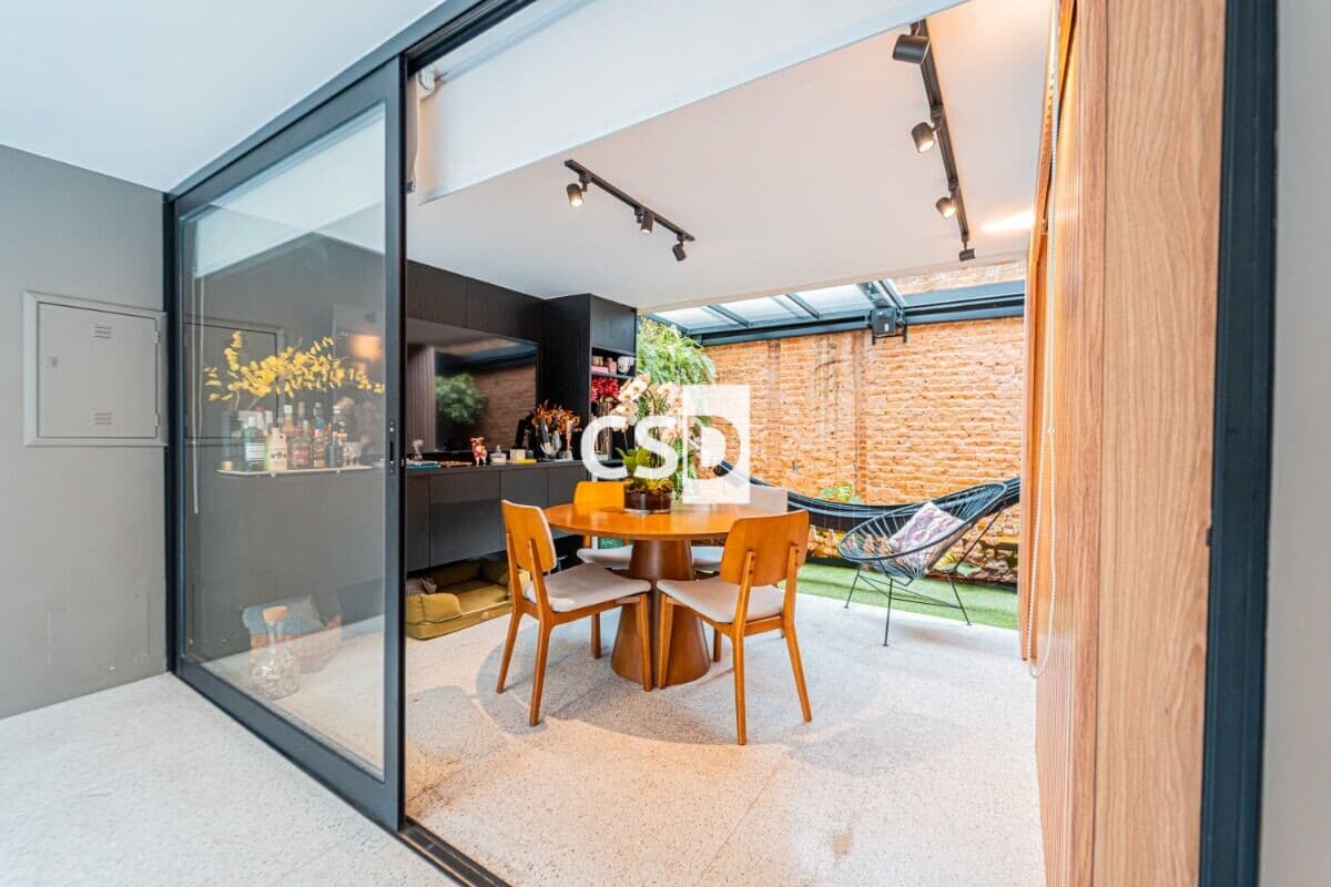 Casa em Condomínio bem localizado!