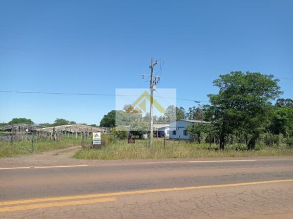 Sítio comercial e residencial
