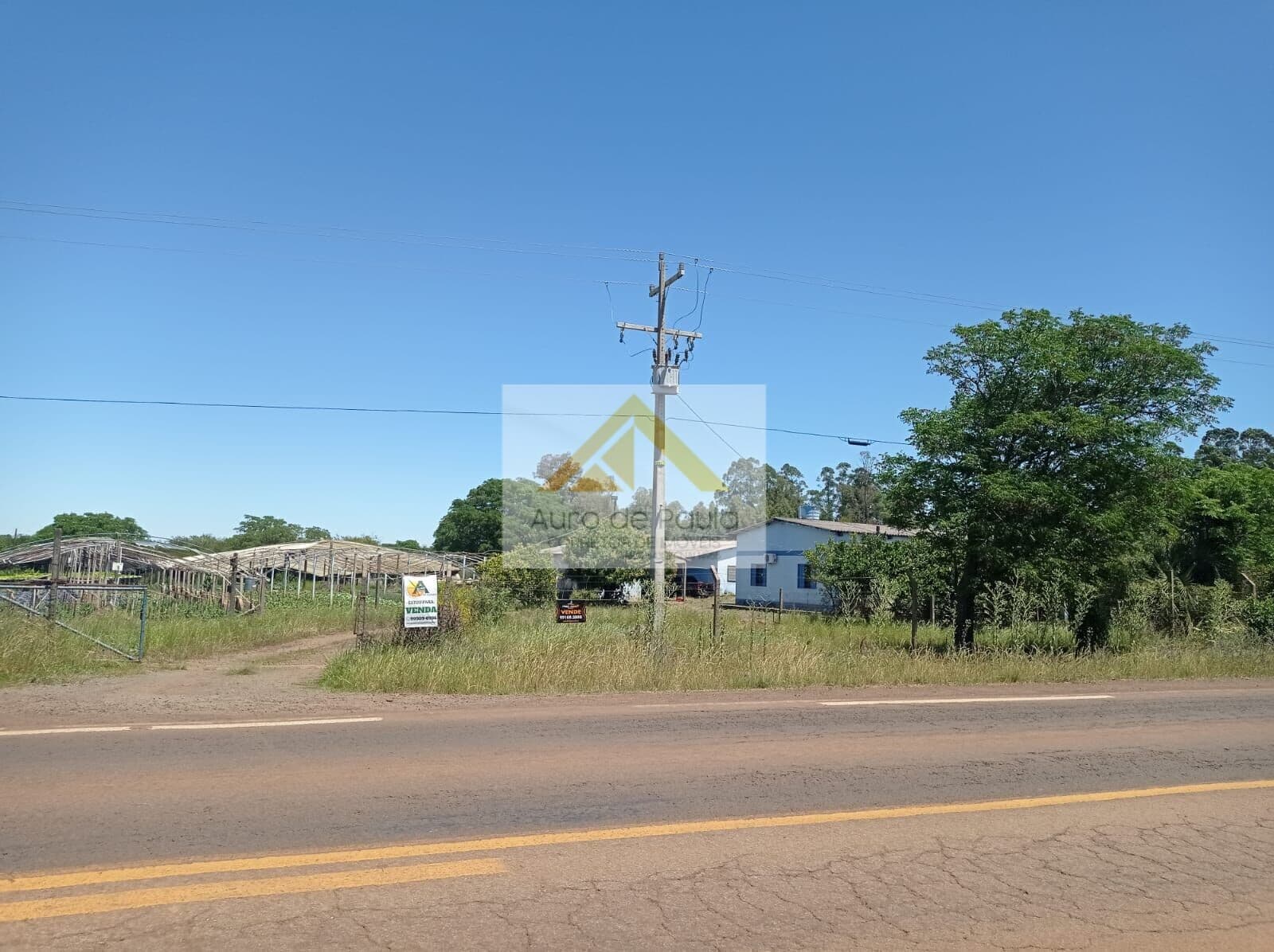Sítio comercial e residencial
