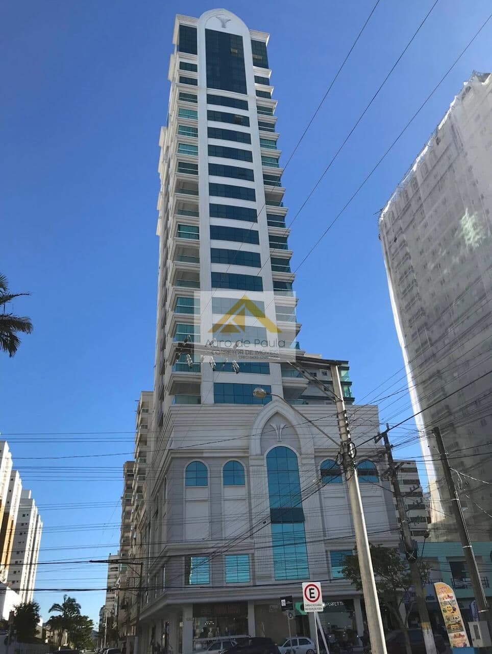 Apartamento em Itapema - Meia Praia