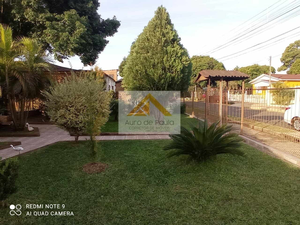 Bela moradia - Casa Padrão em área central