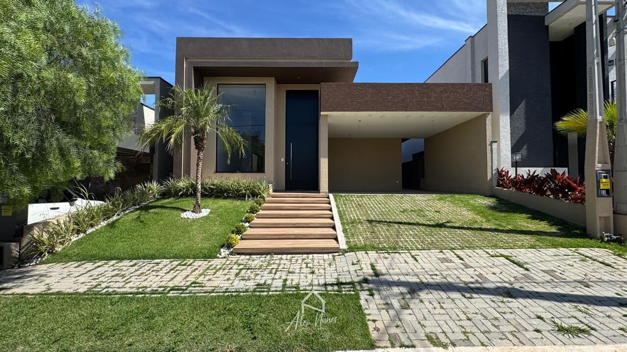 Casa de Condomínio em Atibaia - Jardim Kanimar