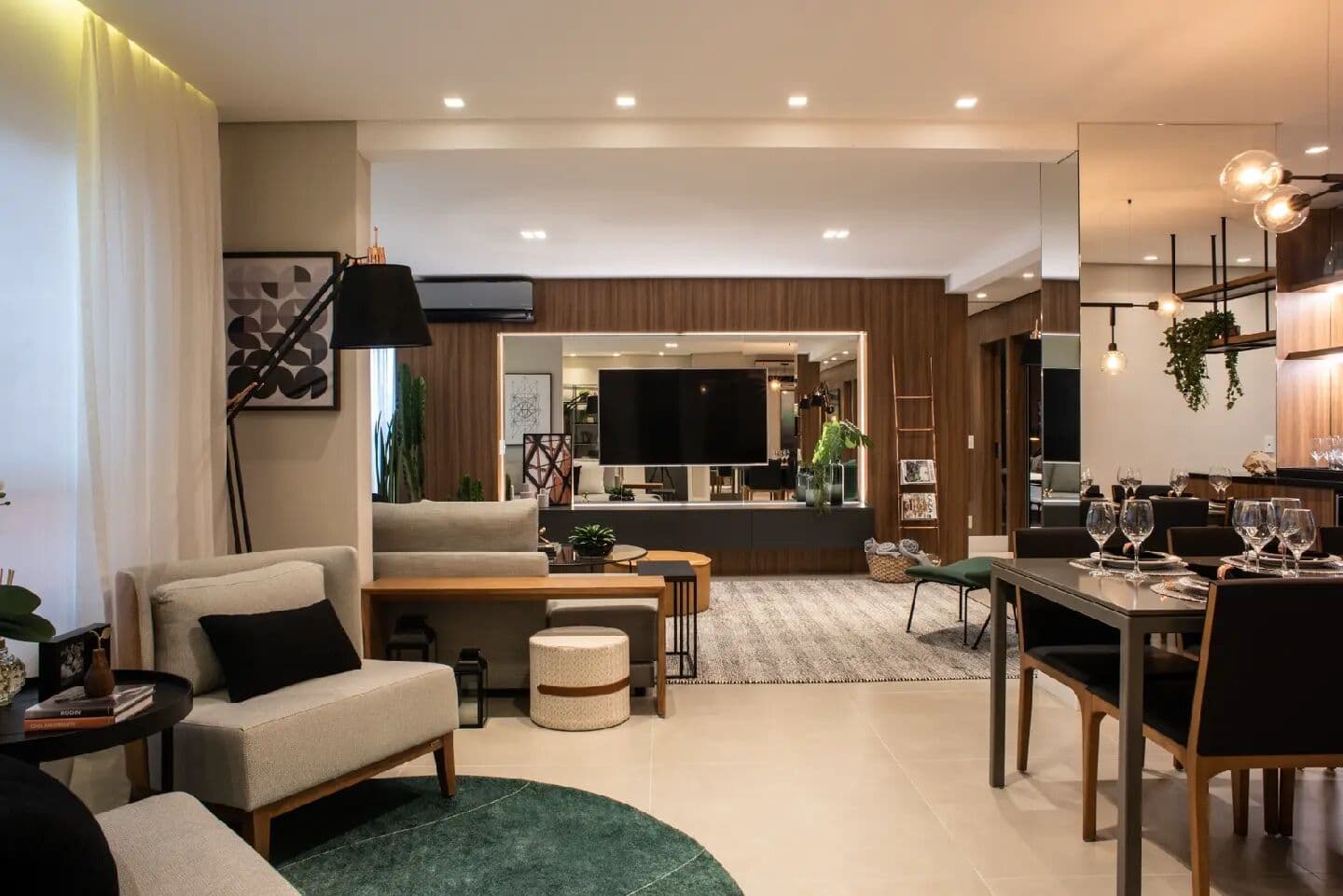 Apartamento com 3 suítes a poucos minutos do Parque Ibirapuera