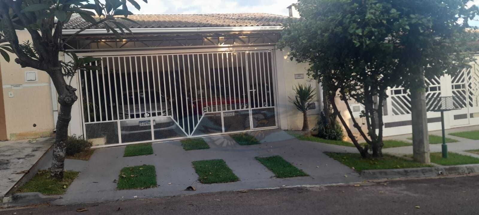 Casa Padrão ( ACEITA PERMUTA POR CHÁCARA DE MENOR OU IGUAL O VALOR ) !!!