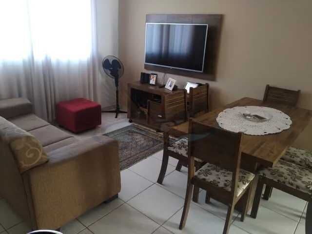 Casa Padrão ( Aceita permuta por Lote até R$ : 170.000,00 ) .
