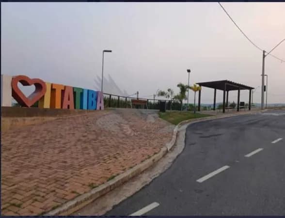 Terreno em Condomínio - R$ 32.000,00 de entrada e Transfere divida