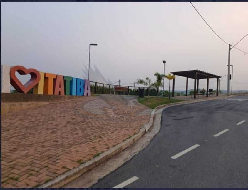Terreno em Condomínio - R$ 32.000,00 de entrada e Transfere divida