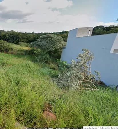 Terreno plano em bairro super valorizado a 3 minutos do centro!!!