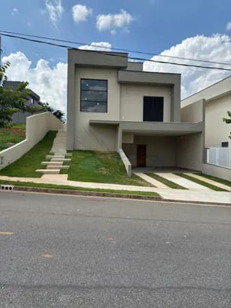 Casa Alto Padrão no Cond. San Giovani - A 01 minuto do Centro